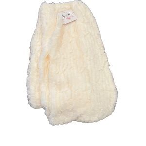 Off white fuzzy neck warmer